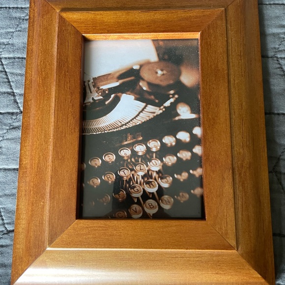 3/$15 NWT JCPenny Home Collection 4x6 pic, solid hardwood frame.Hang or tabletop - Picture 4 of 6